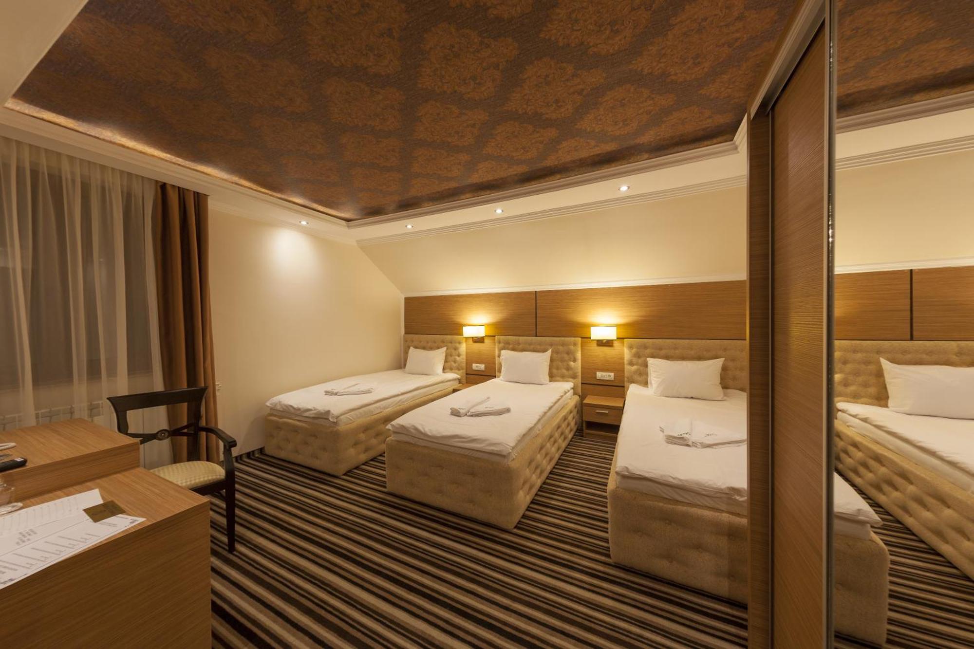 Allegria Hotel Alba Iulia Phòng bức ảnh